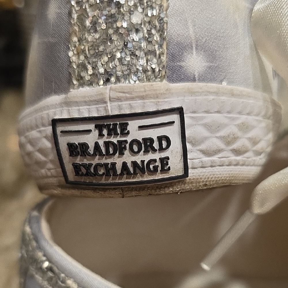 Bradford Exchange Marilyn Monroe Silver Glitter Women's Sneakers Sz 8.5 - Picture 9 of 10